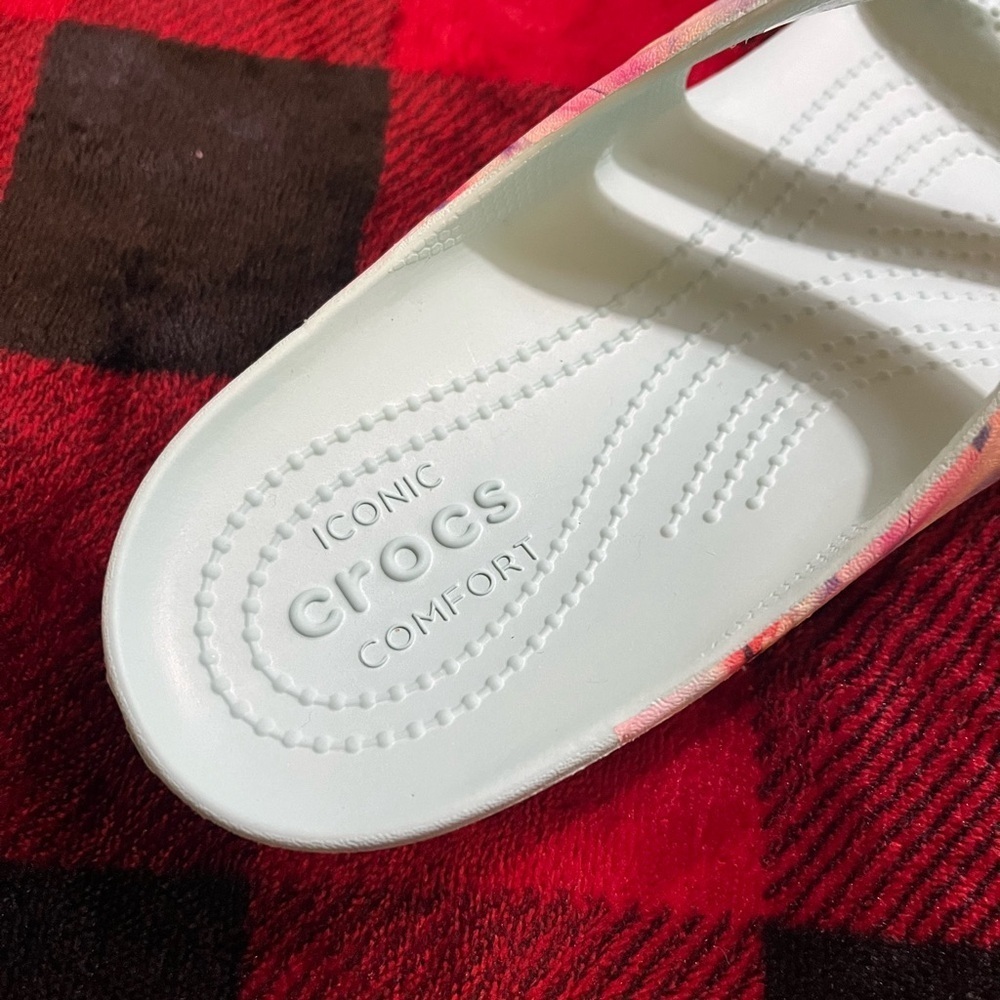 Crocs Women Multicoloured Printed Kadee II Dream Slip-On, Size 11 - Picture 13 of 16